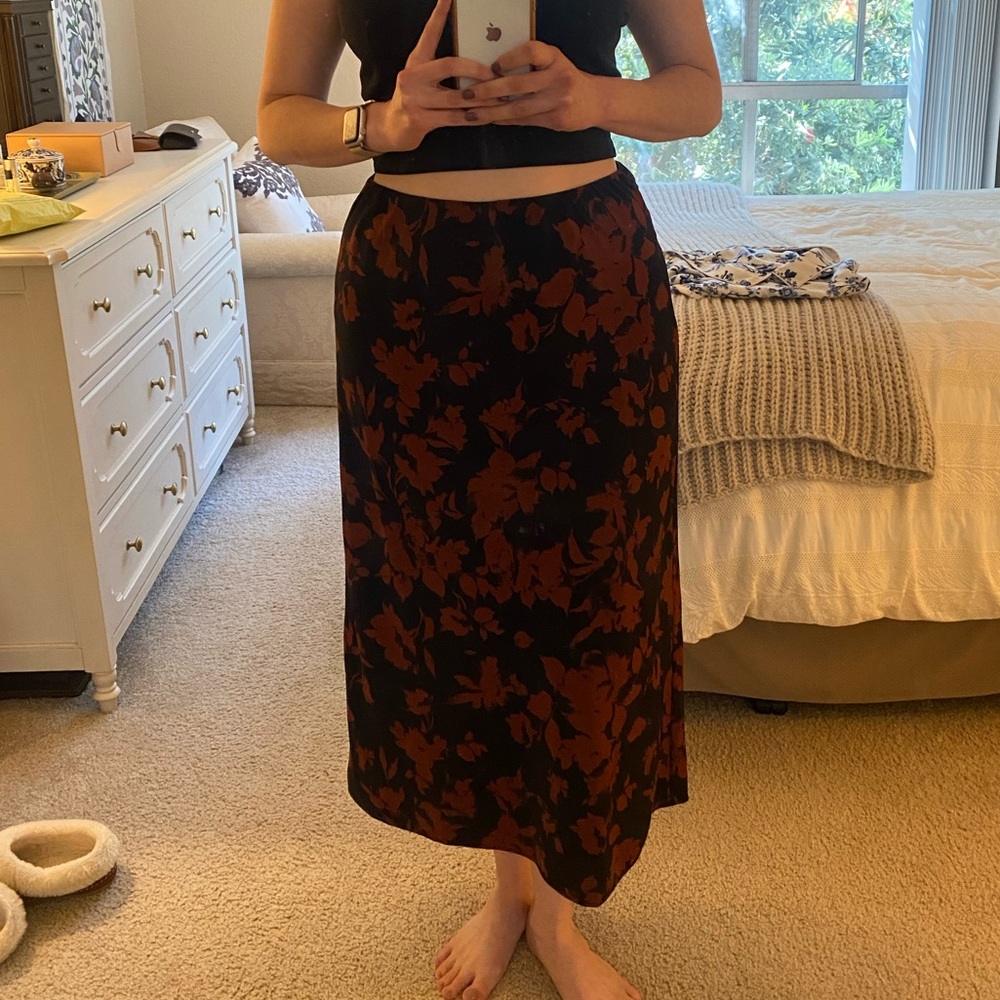 NWT Abercrombie midi slip skirt size medium